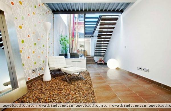 72平巴塞罗那细长家 硬木地板的时尚元素(图)