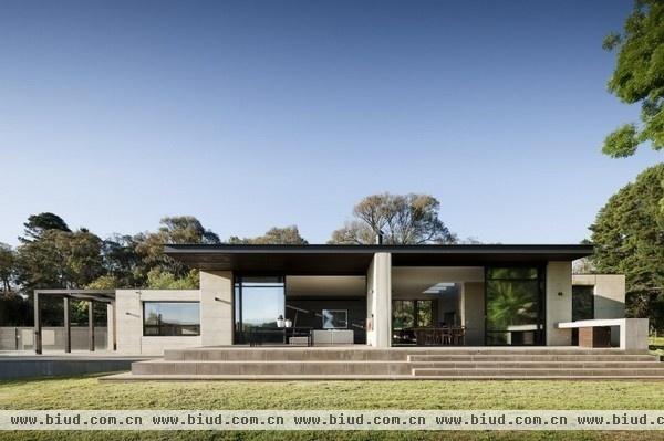 澳大利亚宽敞舒适度假住宅 外部景观与建筑融合