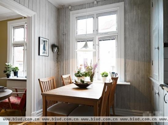 北欧童话住宅 素花壁纸铺贴79平森林公寓(图)