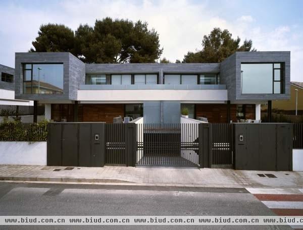 青灰色世界更清凉 西班牙瓦伦西亚的住宅设计