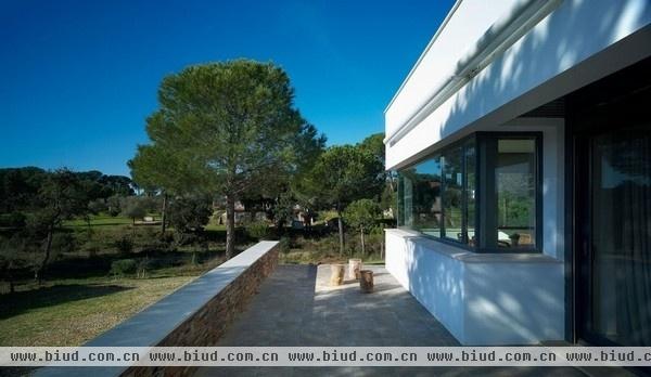 田园质朴风格的西班牙住宅 温馨软装设计(组图)