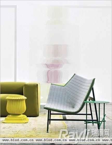 moroso立体网格装饰的椅子，让空间呈现四度空间的异样感。