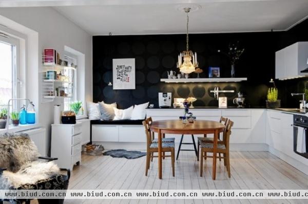 黑白经典彩色点缀 77平米的现代艺术公寓(图)