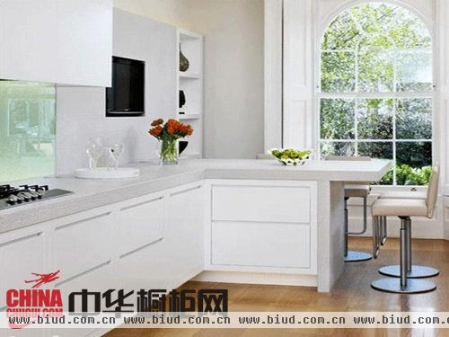 简洁清爽橱柜设计方案 让你的厨房浪漫优雅