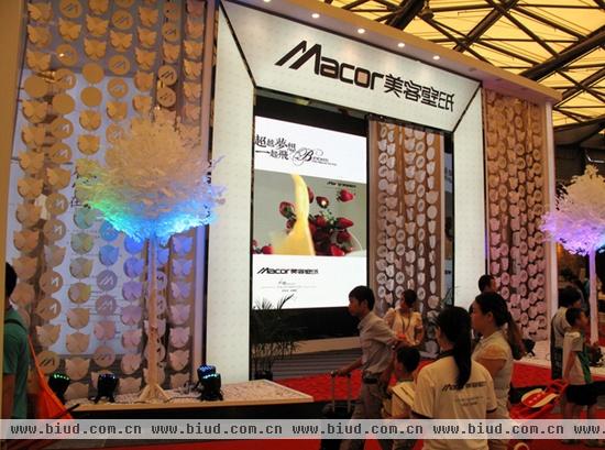 美客壁纸上海展闪耀登场 品牌理念饱受称赞