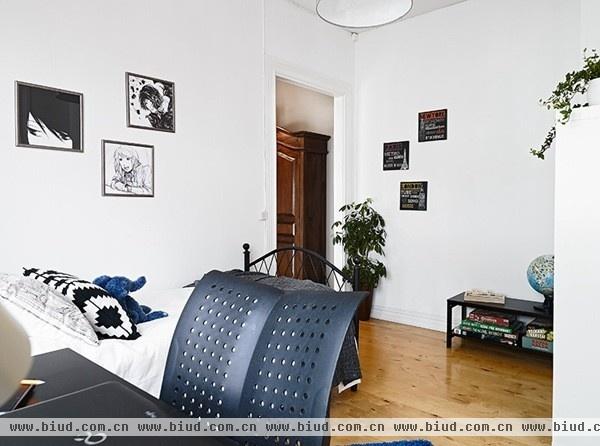 原木地板混搭北欧风 瑞典现代双层小公寓(图)
