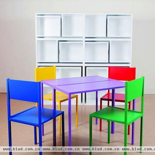 桌椅与书柜凑在一起 多姿多彩的混搭风(图)