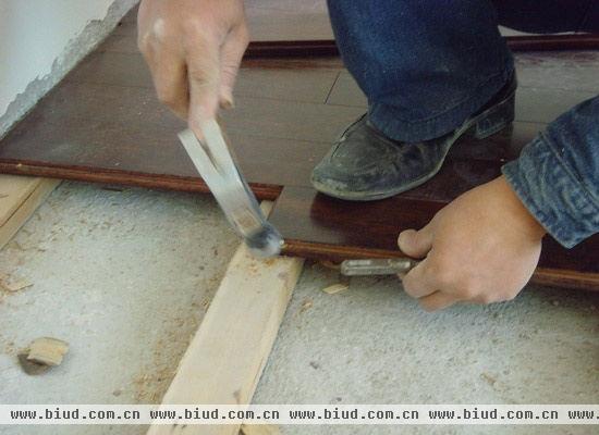看清装修质量 教你做好地板铺装监工