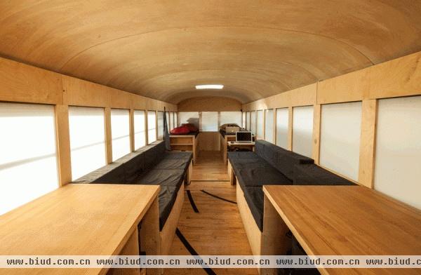 改装巴士创意无限 现代风格紧凑住宅（图）