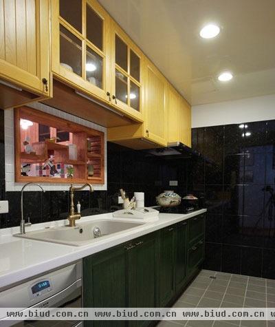 实用瓷砖铺贴，独具韵味的厨房设计