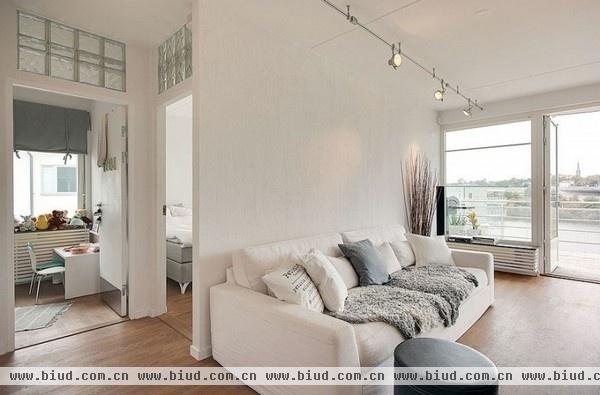 现代简约 100平米白色北欧顶层公寓（组图）