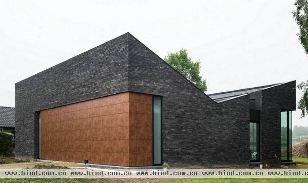 中性色地板极简家居 比利时创意设计住宅(图)