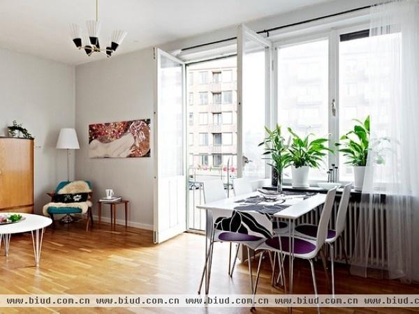 橡木地板简约小户型 41平米清新单身公寓(图)