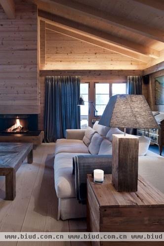 阿尔卑斯山下原木地板小屋 最贴近自然的居室