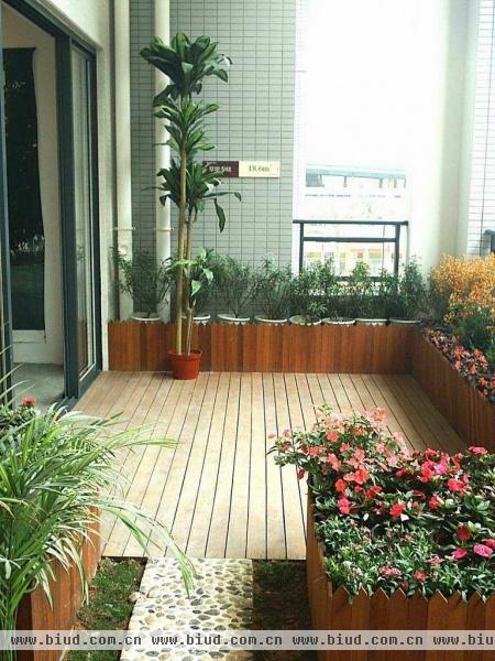 巧用阳台空间 绿化点缀阳台点亮健康生活