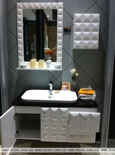 箭牌卫浴——前卫现代时尚3D奈丽系列浴室柜