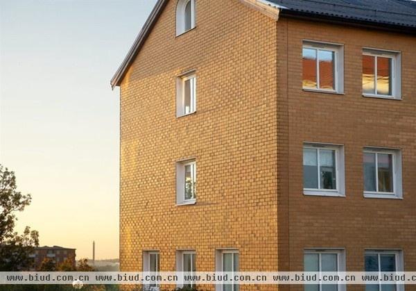 向上发展 瑞典33平米小户型公寓设计(组图)