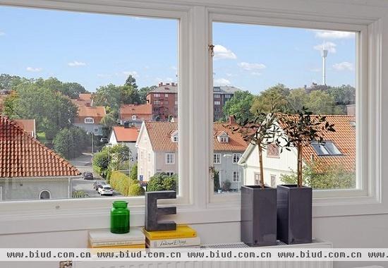 色彩玩转小清新 55平米原木地板瑞典公寓(图)
