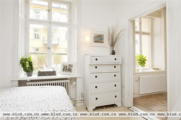 斯德哥尔摩田园风情 38平纯白地板小公寓(图)