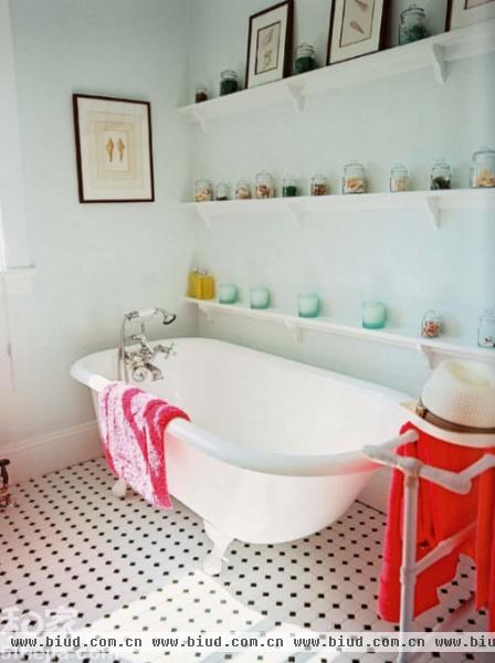 11个卫浴瓷砖用例 灵动小户型空间