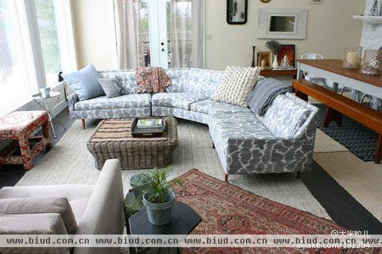 自我空间肆意放松 12款轻质布艺沙发推荐（组图）
