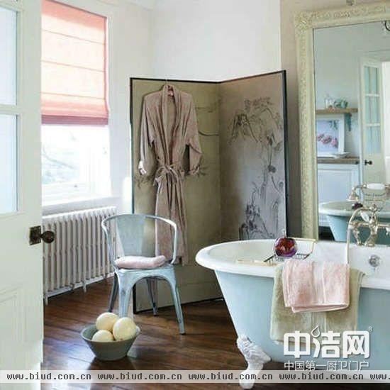 小资情调浴缸设计 打造浪漫卫浴空间