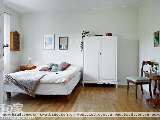 OL风卧室地板搭配 12图精美小户型视感（图）