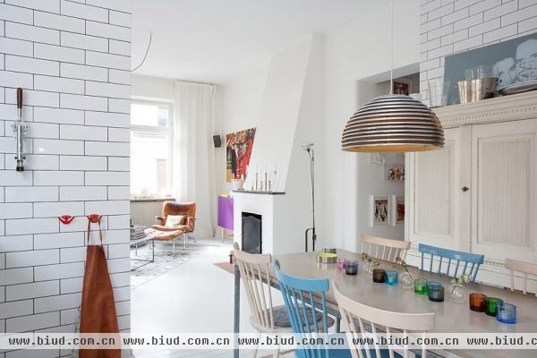 阳光融入生活 清新时尚北欧风格小公寓（图）