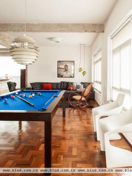 20平游戏小资明亮大客厅 巴西圣保罗现代公寓