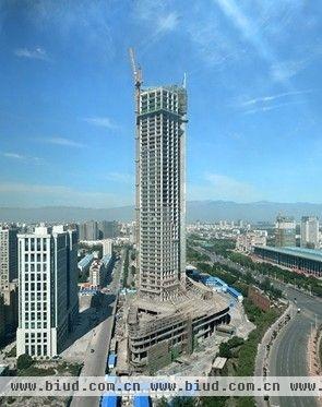 Sunlay三磊设计亘元国际中心封顶