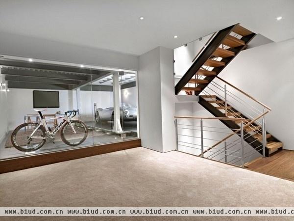 沉稳优雅软装家 加拿大爱蒙顿公寓设计(组图)