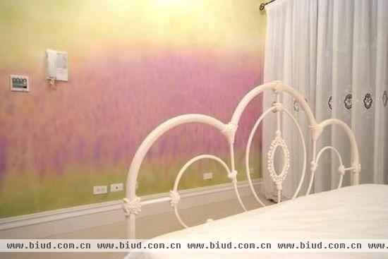 沙发背景墙也能手绘 法式田园风尽显浪漫优雅