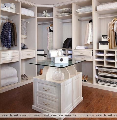 衣柜十大品牌箭牌衣柜:与您分享衣柜定制的优点