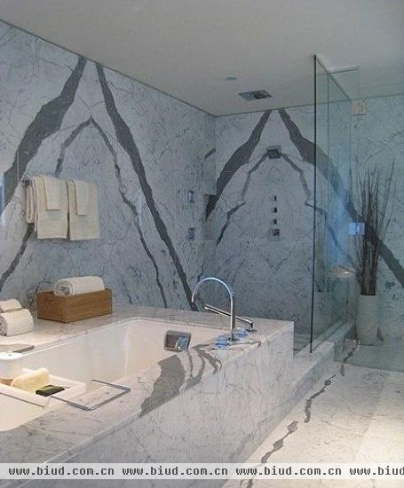 大理石瓷砖魔幻拼贴 打造独特魅力卫浴间
