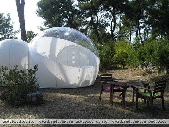 睡在水晶球里? 法国的泡泡度假村(组图)