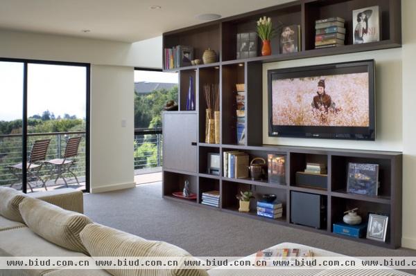 收纳扩容10% 18个客厅电视背景墙完美利用