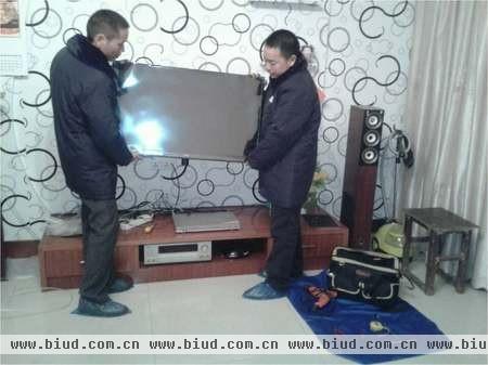 图注：图为湖北襄樊用户收到产品并安装到位；
