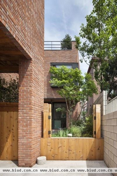 清新简洁的韩国红砖住宅 自然简单中流露美感