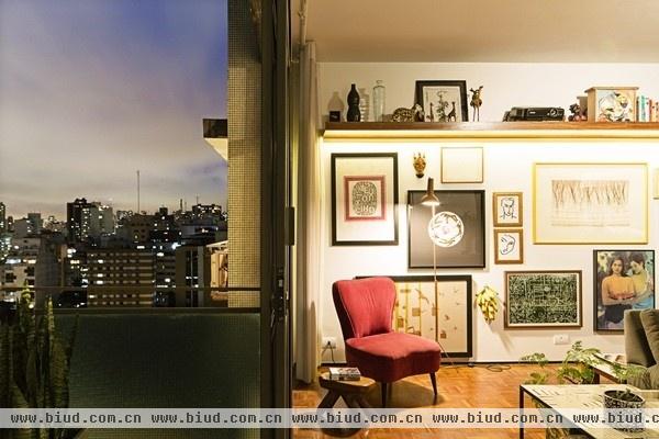 玄关藏在书柜里的巴西现代公寓设计(组图)