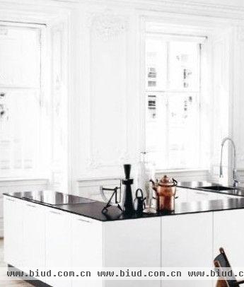 厨房设计多变化 开放式设计扩容空间