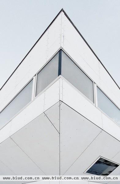 高空中的邻居 倒三角形北欧住宅设计（组图）