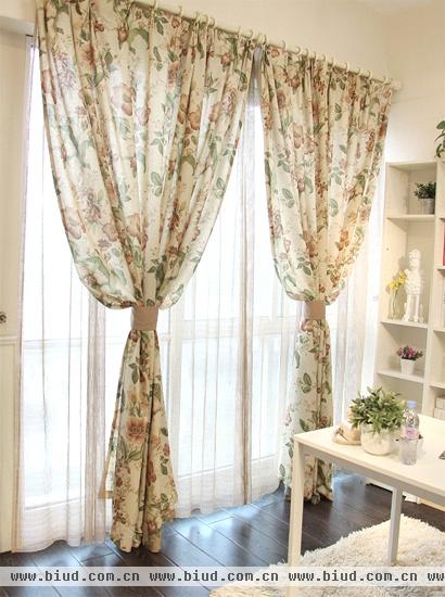 小小窗帘让你的家装各有特色