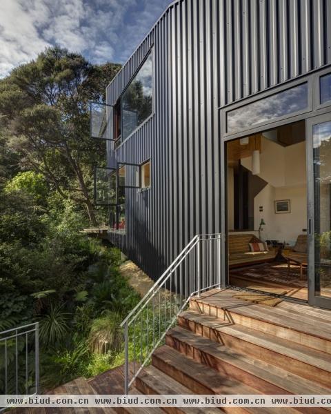 生活在别处 新西兰奥克兰现代宽敞住宅（图）