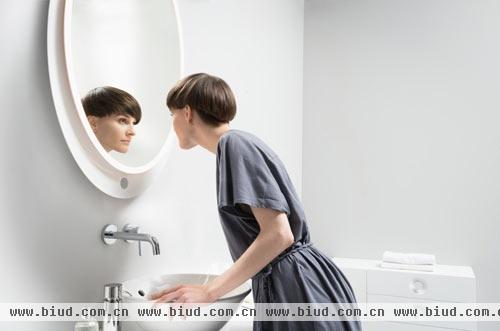 个性浴室镜设计 让镜子迁就你