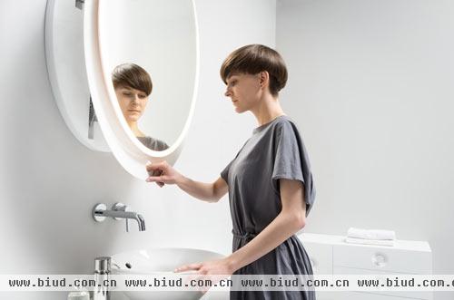 个性浴室镜设计 让镜子迁就你