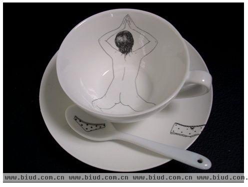 有点色情的裸女茶具