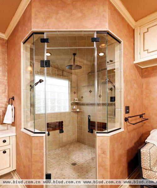 淋浴房瓷砖铺贴的18个巧妙构想