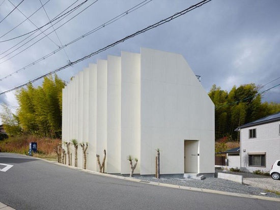 日本独立小住宅——向日之家窄窗设计