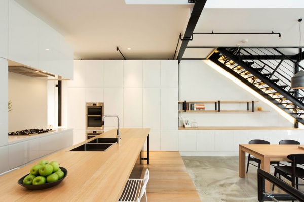 澳大利亚仓库改造住宅 混凝土与木板完美结合