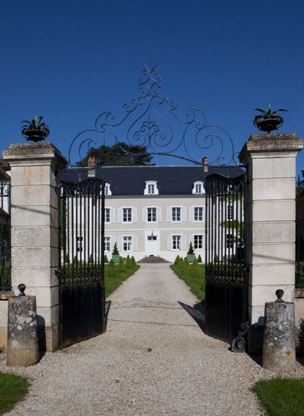 法国赖斯雷城堡 非典型的浪漫乡村庄园（图）